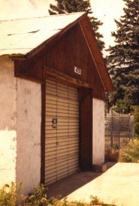 Remodel with log siding and Timberline log corners on commercial building in Hygiene, CO