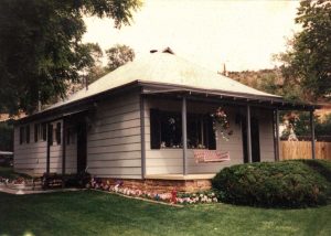 Remodel with log siding and Timberline log corners in Lyons Colorado